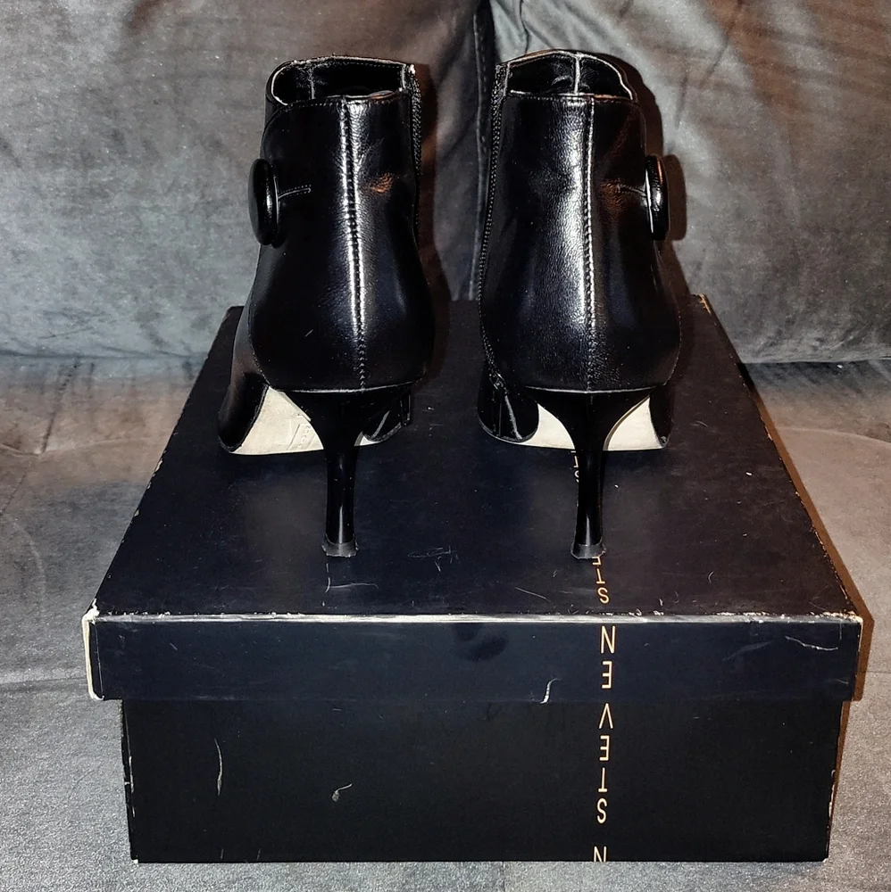 Steven By Steve Madden euc steven